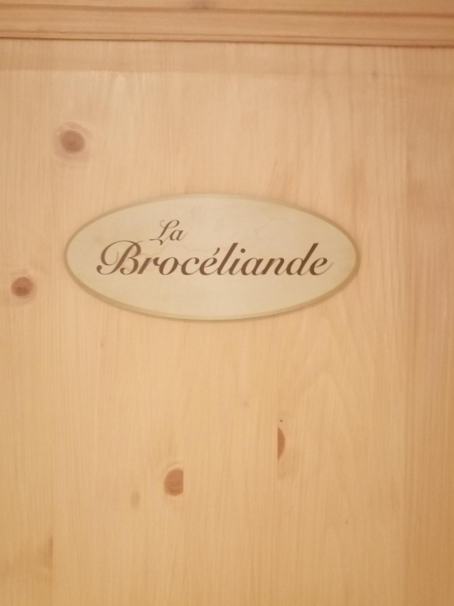 Le Douetaux Chambres D'Hotes La Baussaine Room photo