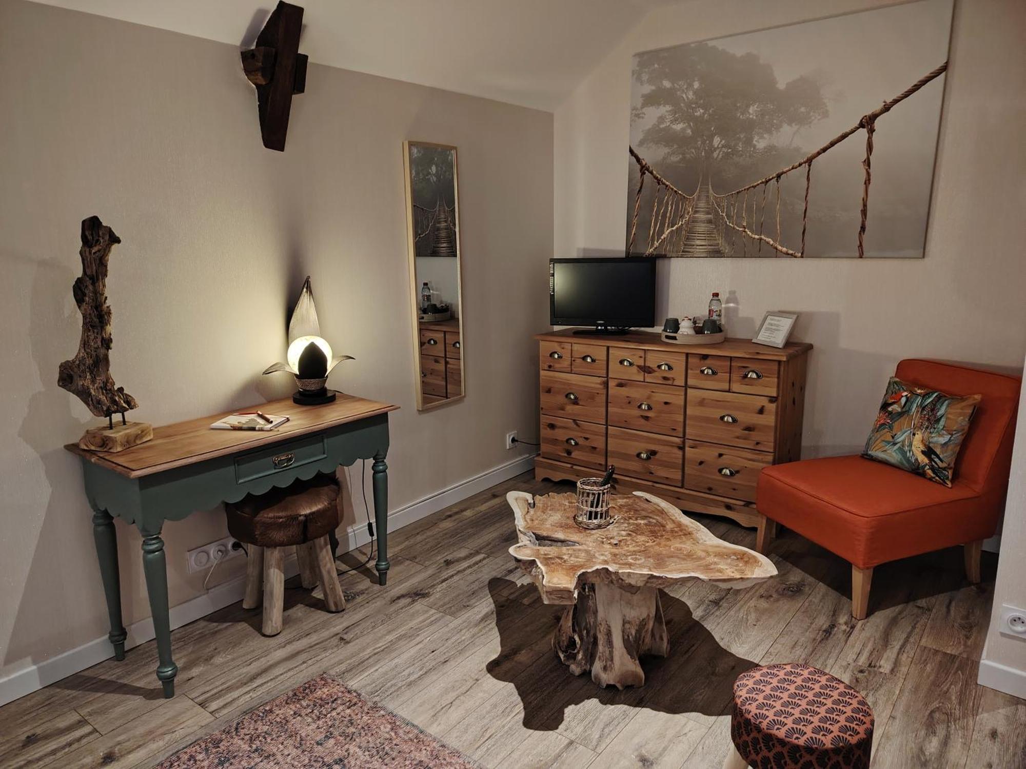 Le Douetaux Chambres D'Hotes La Baussaine Room photo